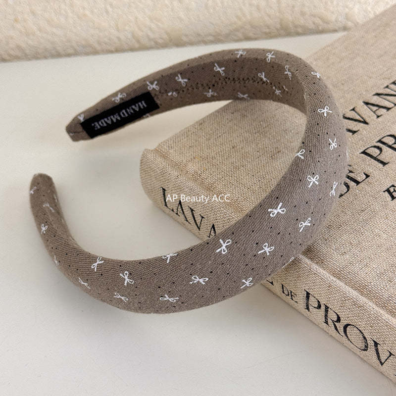 E관 - 브라운 도트 패브릭 스펀지 머리띠 [27498] 25.09-4