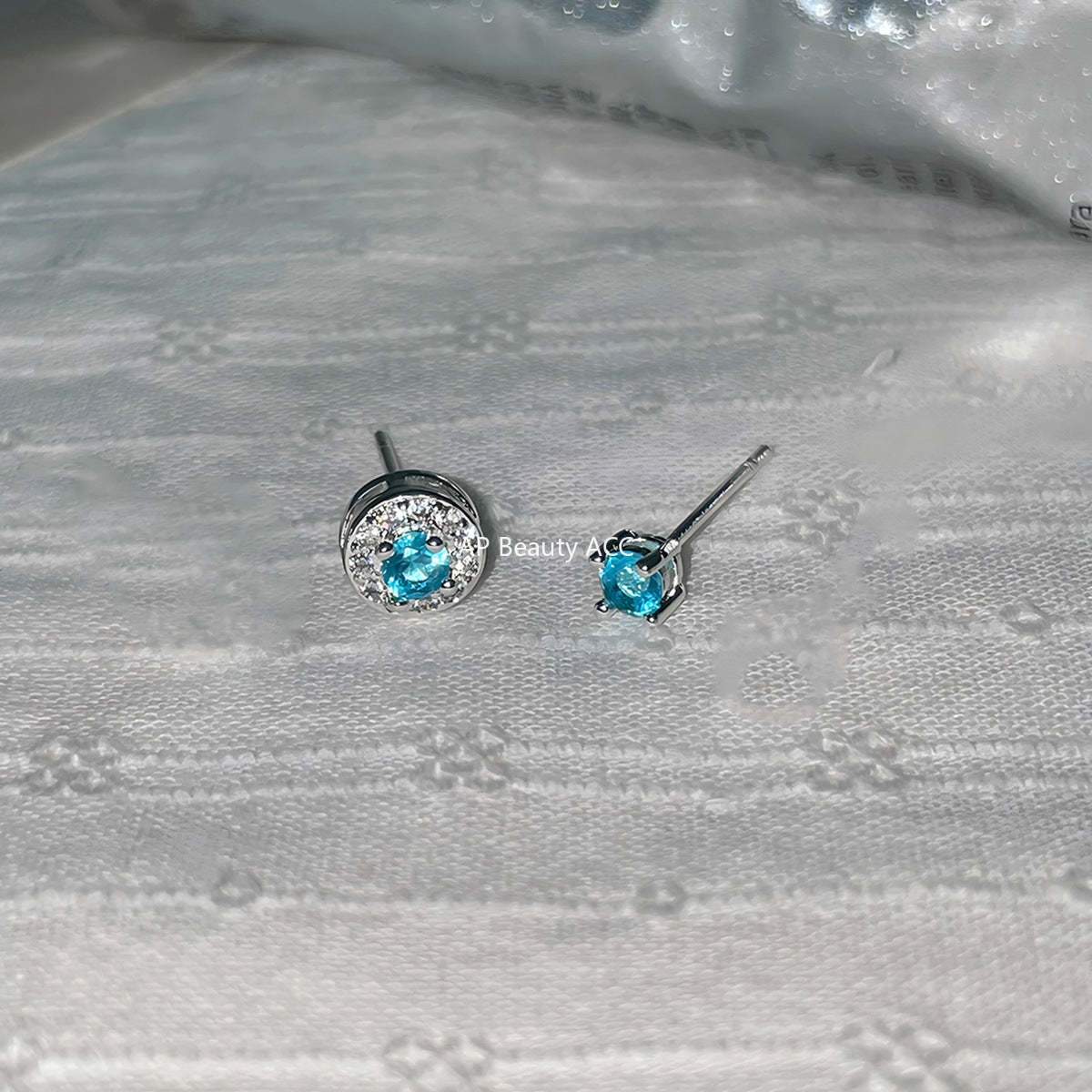 A관 - 투명 블루 큐빅 비대칭 스터드 귀걸이 [EH-4080] 25.10-4
