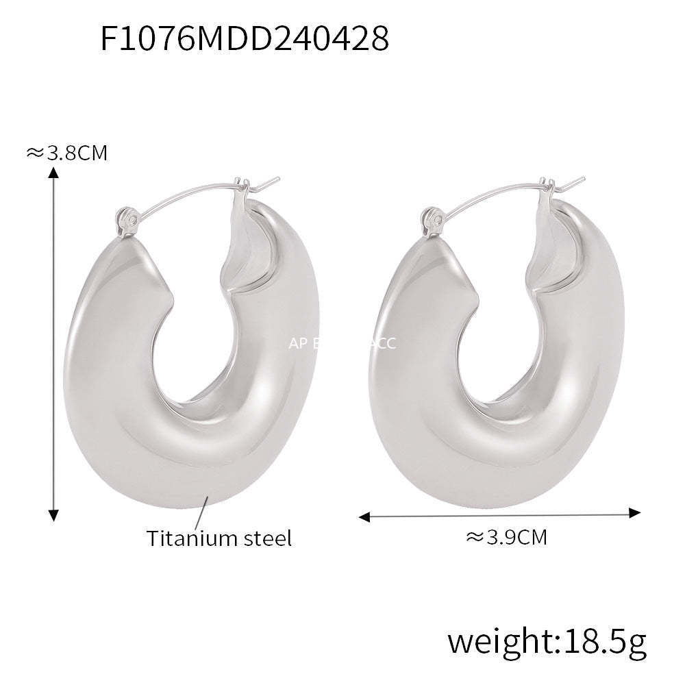 D관 - 셀럽 인기 디자인 트렌디 티타늄 스틸 굵은 링 미니멀 디자인 C자형 귀걸이 [F1076-8] 24.05-1