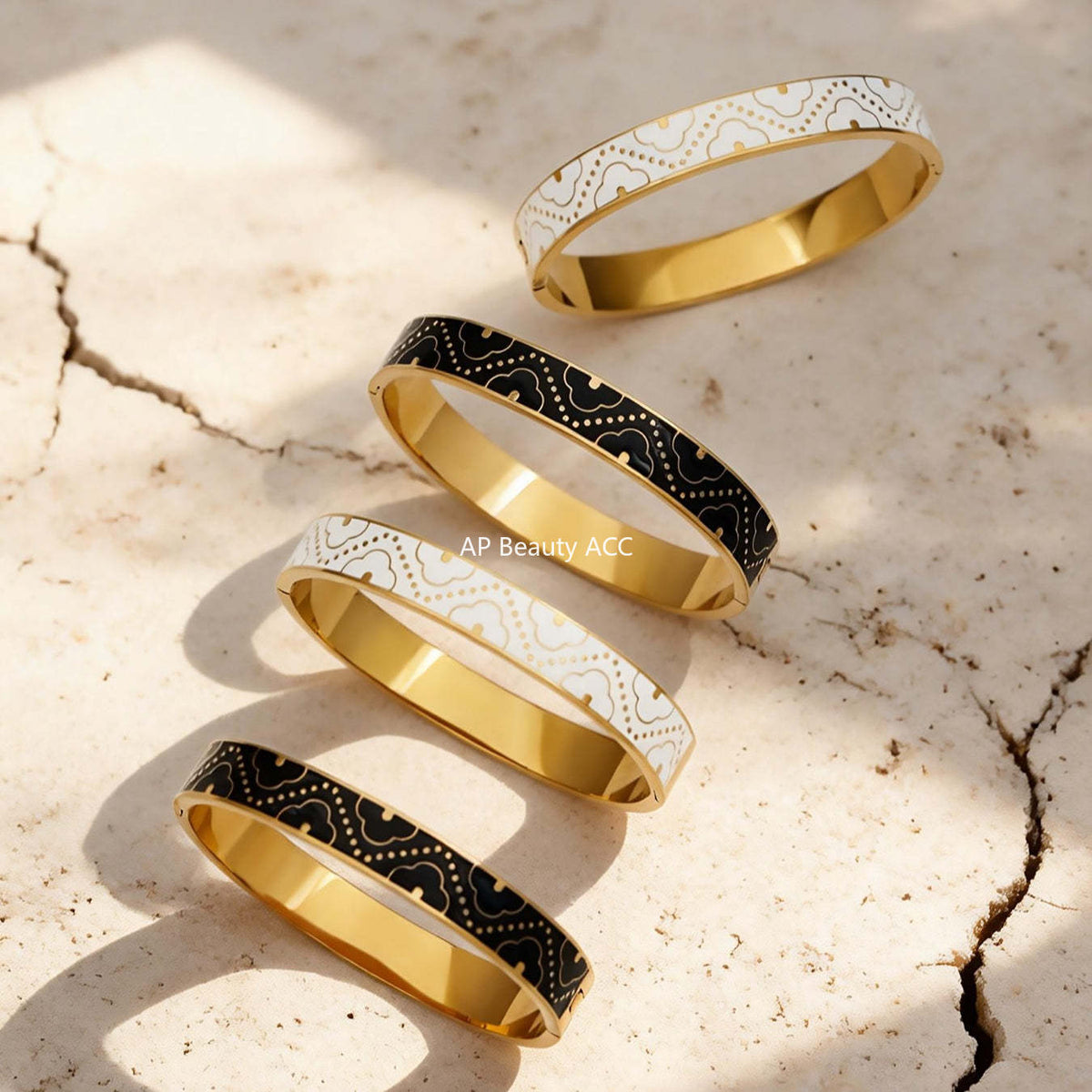 D관 - 스테인리스 스틸 18K 도금 에나멜 문양 버클 팔찌 [Z528] 25.12-3