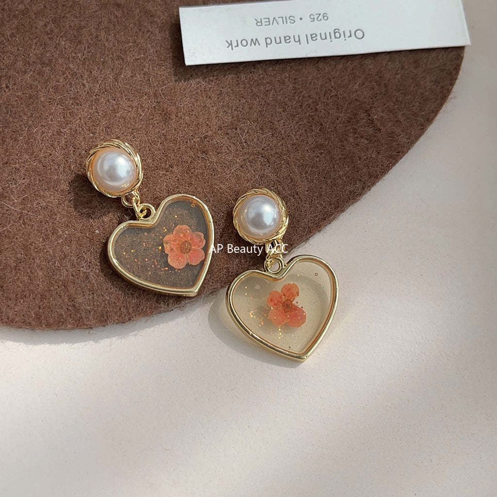 C관 - 숲 속 스타일 진 건조 꽃 오일 코팅 하트 수공예 14K 도금 은침 귀걸이 [3697] 24.04-2