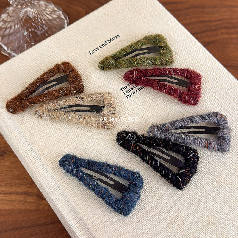 E관 - 니트실 스틸 삼각형 헤어핀 [27528] 25.10-1