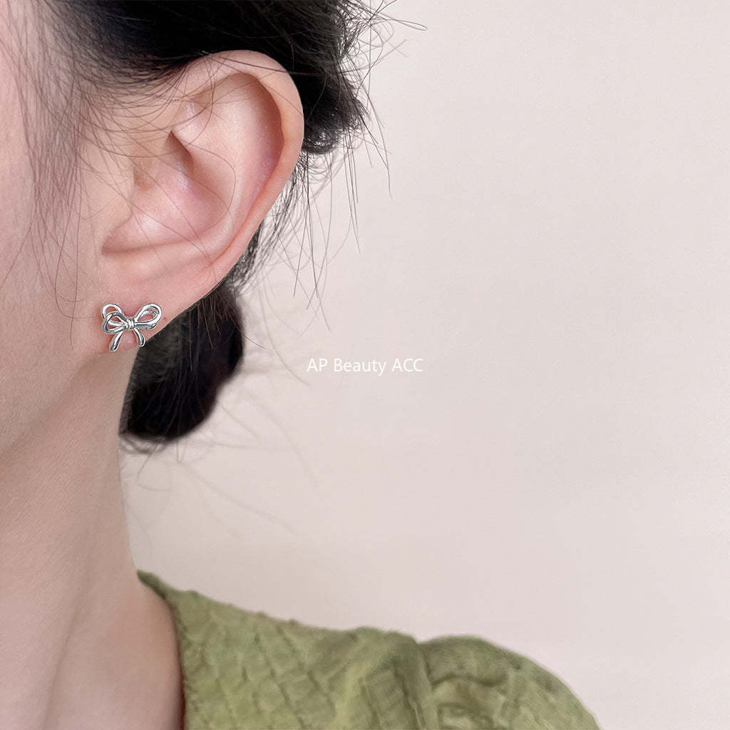 C관 - 미니 리본 귀여운 백금 도금 귀걸이 [4460] 24.07-1