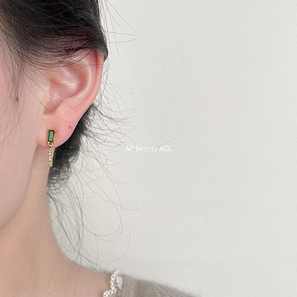 C관 - 미세 큐빅 작은 앰버 그린 은침 14K 도금 귀걸이 [3647] 24.03-4