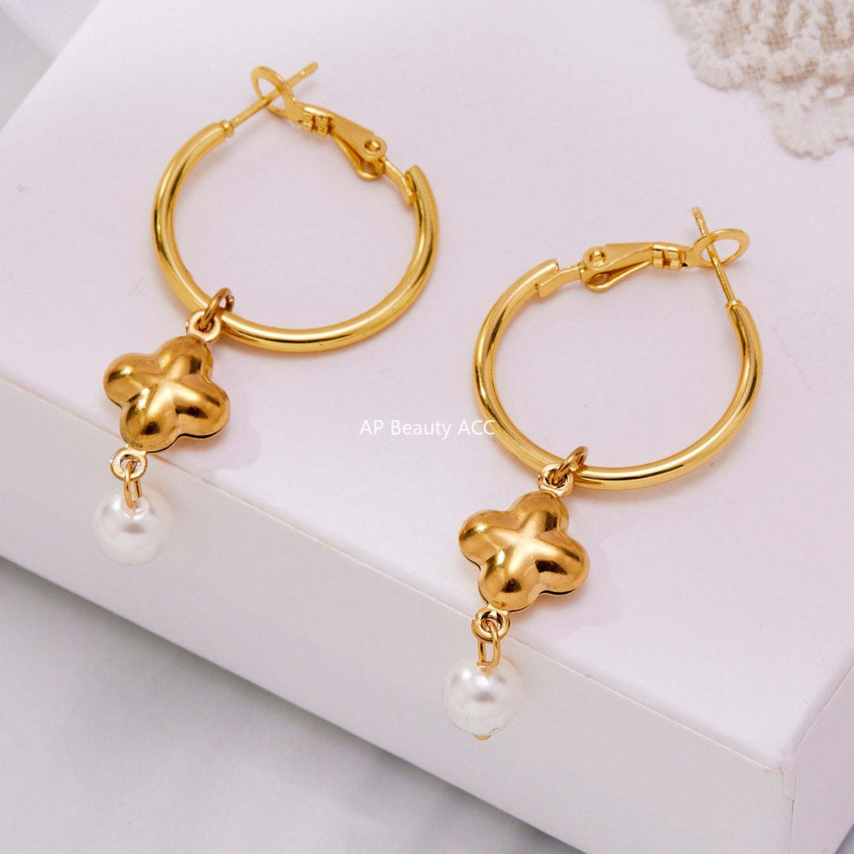 D관 - 신주 진주 클로버 펜던트 귀걸이 [F610] 25.10-5