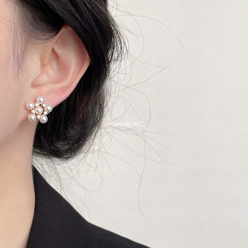 C관 - 프렌치 복고풍 미니 큐빅 진주 꽃 14K 도금 은침 귀걸이 [3768] 24.04-3