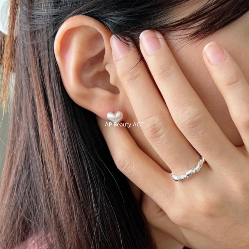 F관 - 925 실버 하트 브러시드 귀걸이 [C1191] 25.12-3