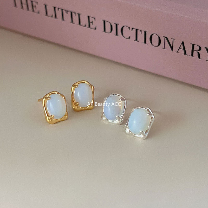 F관 - 925 실버 비정형 큐빅 스터드 귀걸이 [C1222] 25.10-1