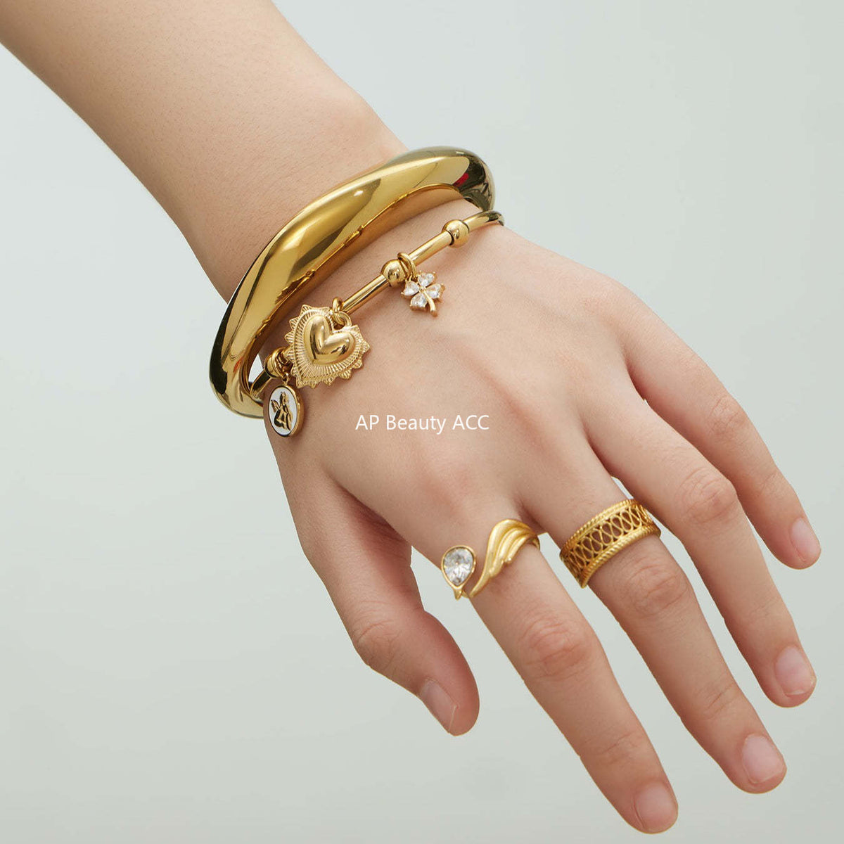 D관 - 볼드 하트 펜던트 18K 도금 스테인리스 스틸 오픈 팔찌 [Z516-Z517] 25.12-2