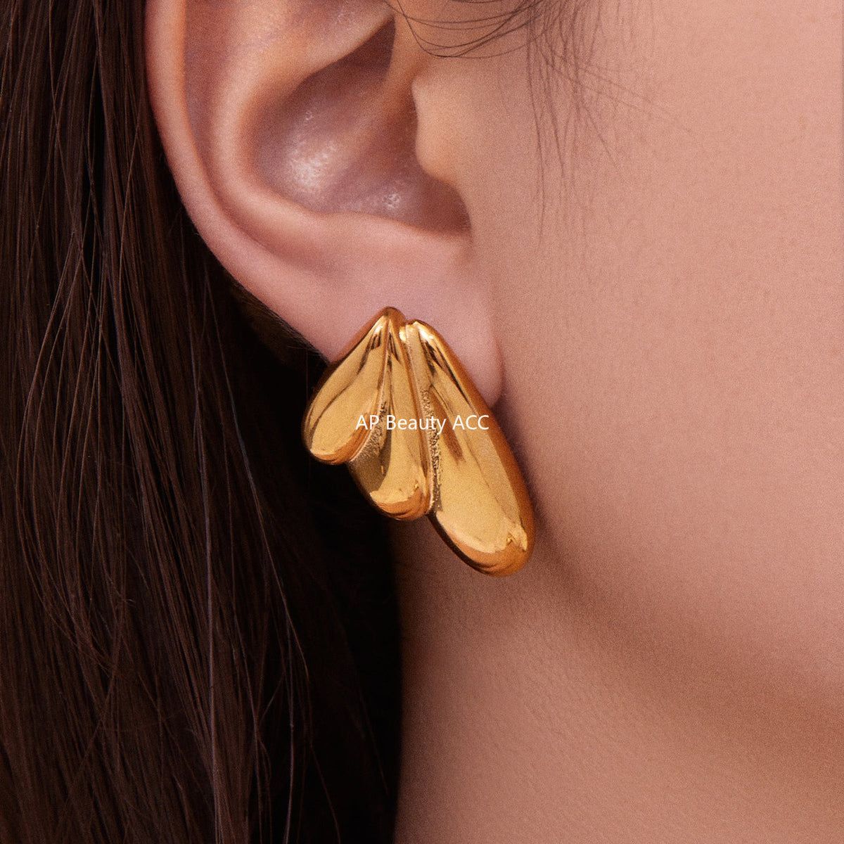 D관 - 스테인리스 18K 도금 날개 디자인 귀걸이 [F849] 25.11-1