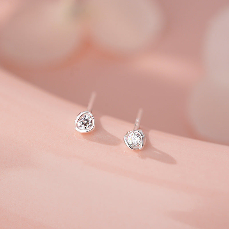 B관 - 999 실버 컬러 큐빅 스터드 귀걸이 [YC10043E] 25.12-1