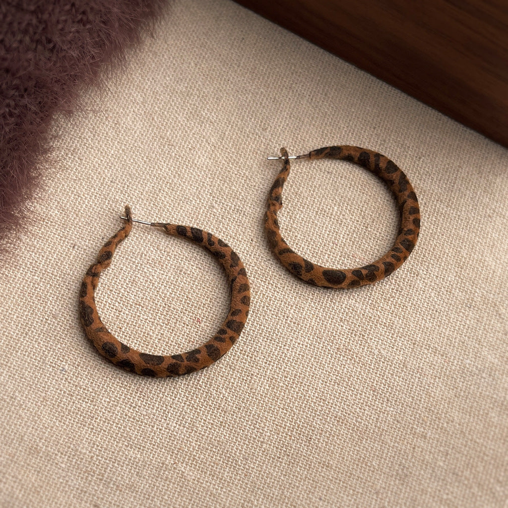 C관 - 925 은침 플록킹 벨벳 호피무늬 대형 귀걸이 [6997-7000] 25.10-5