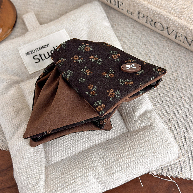 E관 - 레트로 플라워 패턴 패브릭 삼각형 집게핀 [27648] 25.11-1