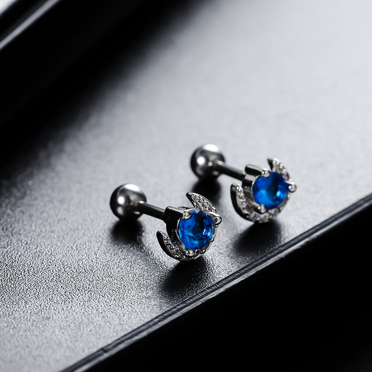 G관 - 블루 문 나선 큐빅 피어싱 귀걸이 [ER854] 25.09-4