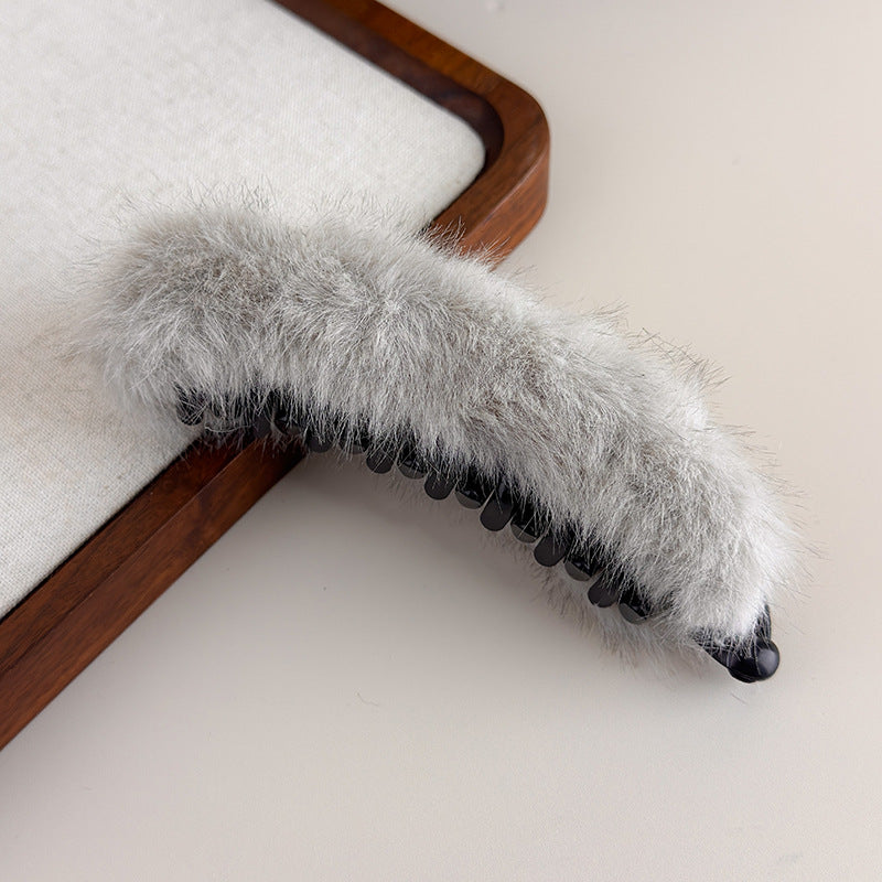 E관 - 퍼 소재 대형 집게핀 [27697] 25.11-3