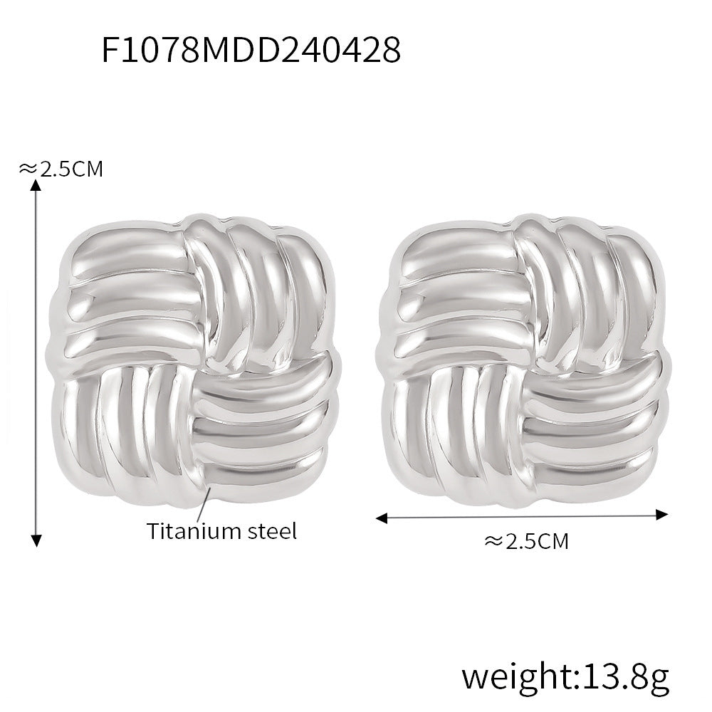 D관 - 셀럽 인기 디자인 트렌디 티타늄 스틸 굵은 링 미니멀 디자인 C자형 귀걸이 [F1076-8] 24.05-1