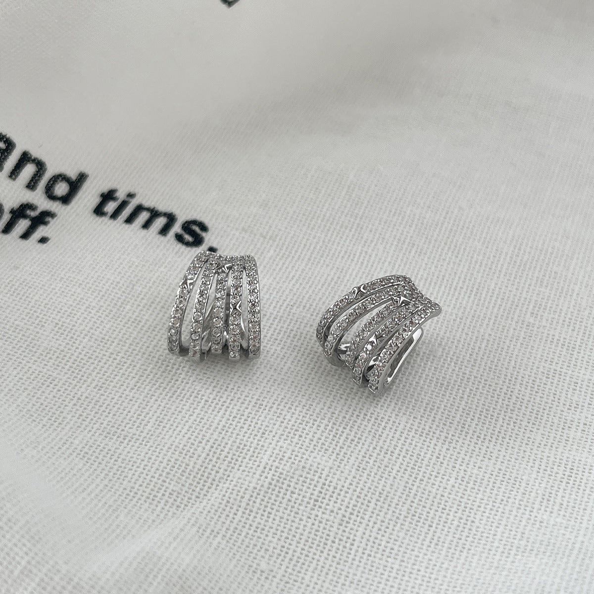 A관 - 멀티 라인 풀큐빅 이어커프 귀걸이 [EH-3973] 25.10-1