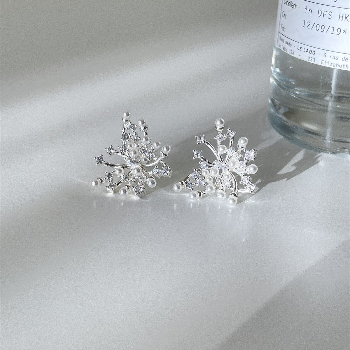 A관 - 불꽃 디자인 진주 귀걸이 [EH-4105] 25.10-4