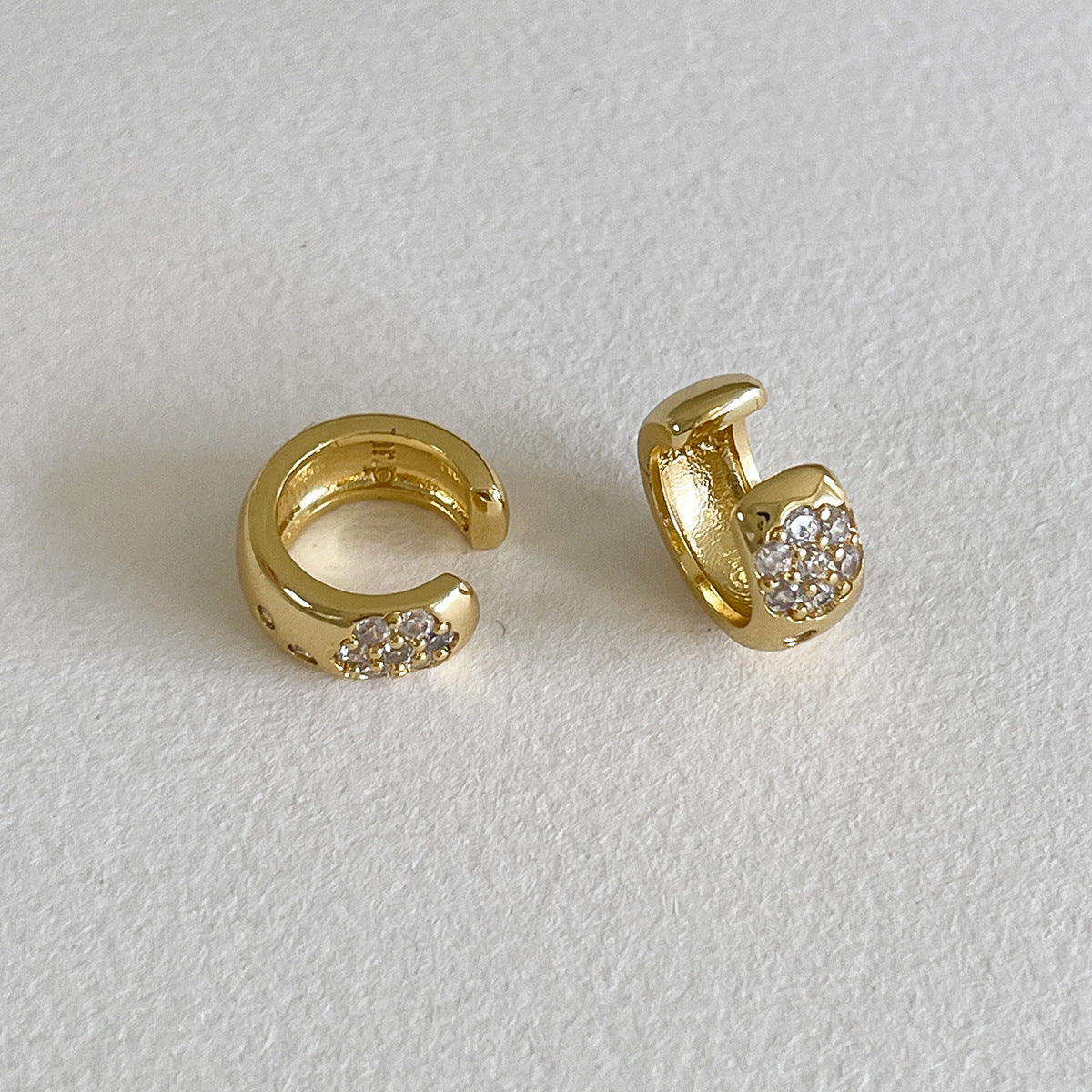 A관 - 큐빅 볼드 이어커프 귀걸이 [EJ-41] 25.10-3