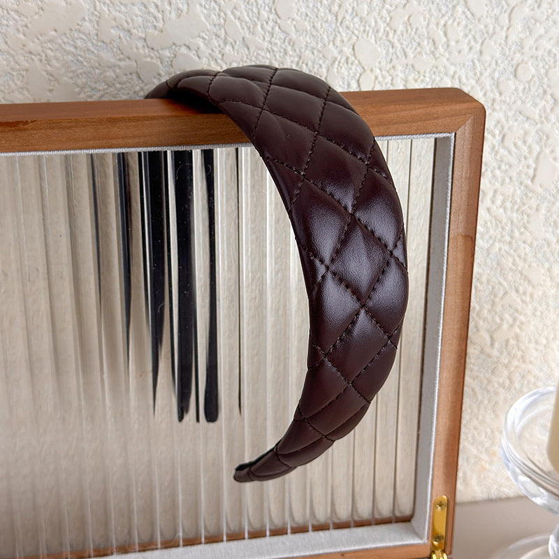 E관 - 브라운 PU 가죽 체크 패턴 와이드 머리띠 [27603] 25.10-4