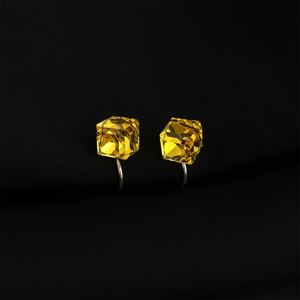 C관 - 18K 도금 에나멜 플라워 이어커프 귀걸이 [EJ0301S] 25.03-1