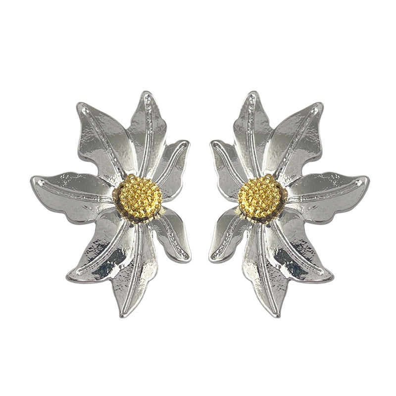 C관 - 인스타 꽃 모양 핸드 메이드 14K 도금 귀걸이 [4395] 24.06-4