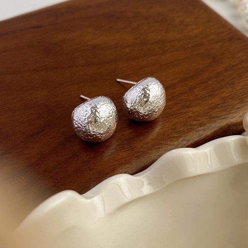 C관 - 실버 매트 메탈 라운드 비정형 심플 데일리 귀걸이 [E18915-E18916] 24.03-1