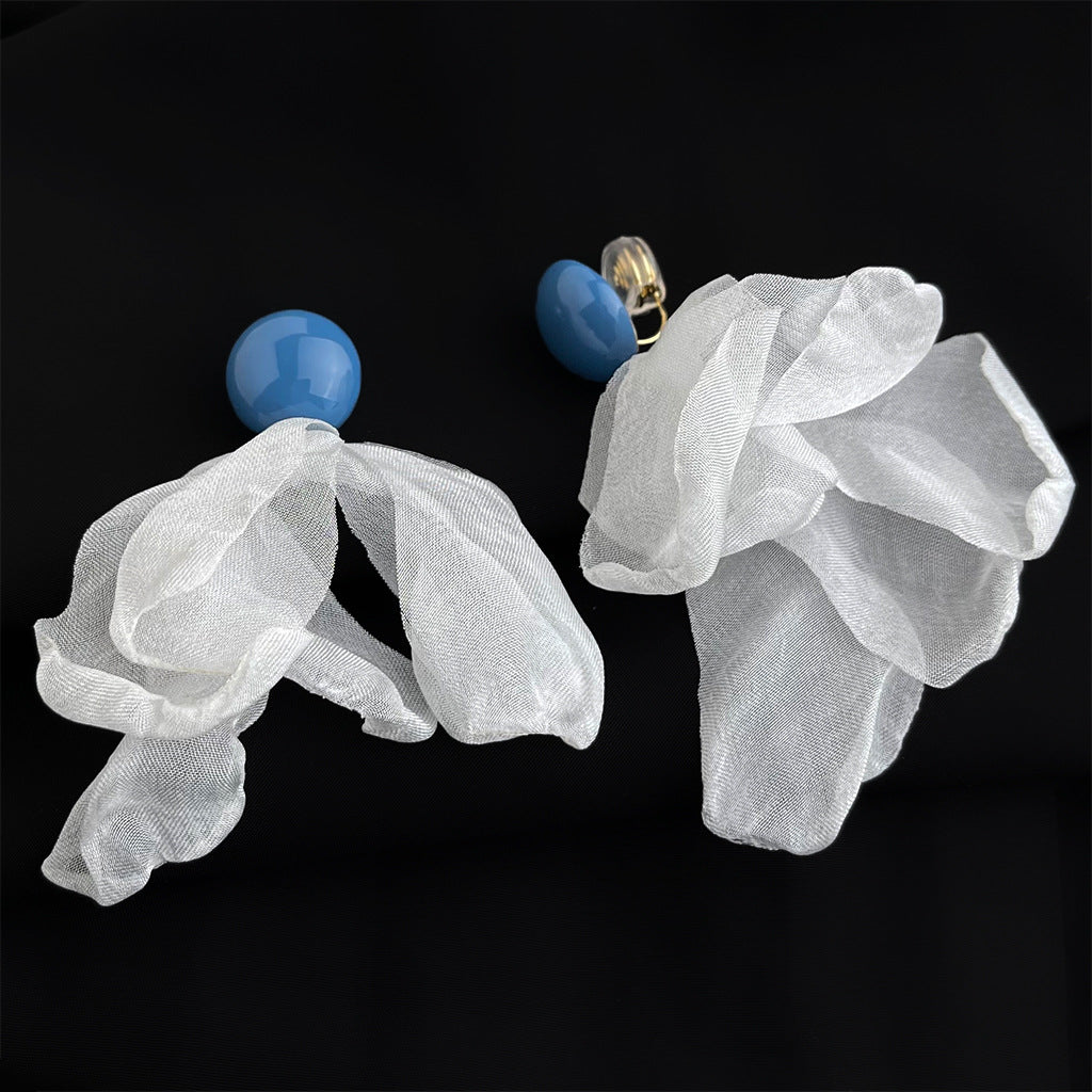 C관 - 18K 도금 에나멜 플라워 이어커프 귀걸이 [EJ0301S] 25.03-1