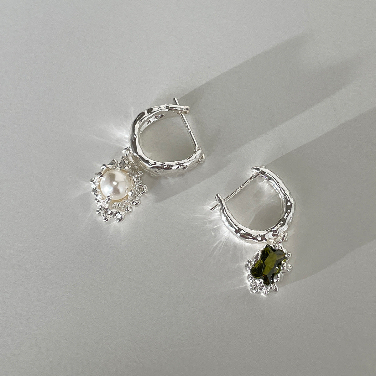 A관 - 925 은침 큐빅 진주 언밸런스 후프 귀걸이 [EH-4120] 25.10-5