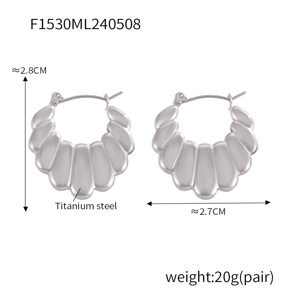 D관 - 티타늄 스틸 레트로 트위스트 디자이너 감성 라운드 귀걸이 [F1529-30] 24.05-3