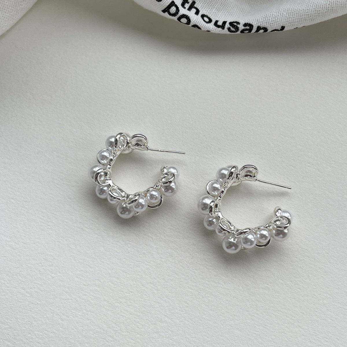 A관 - 진주 C형 디자인 스터드 귀걸이 [EH-4142] 25.12-2