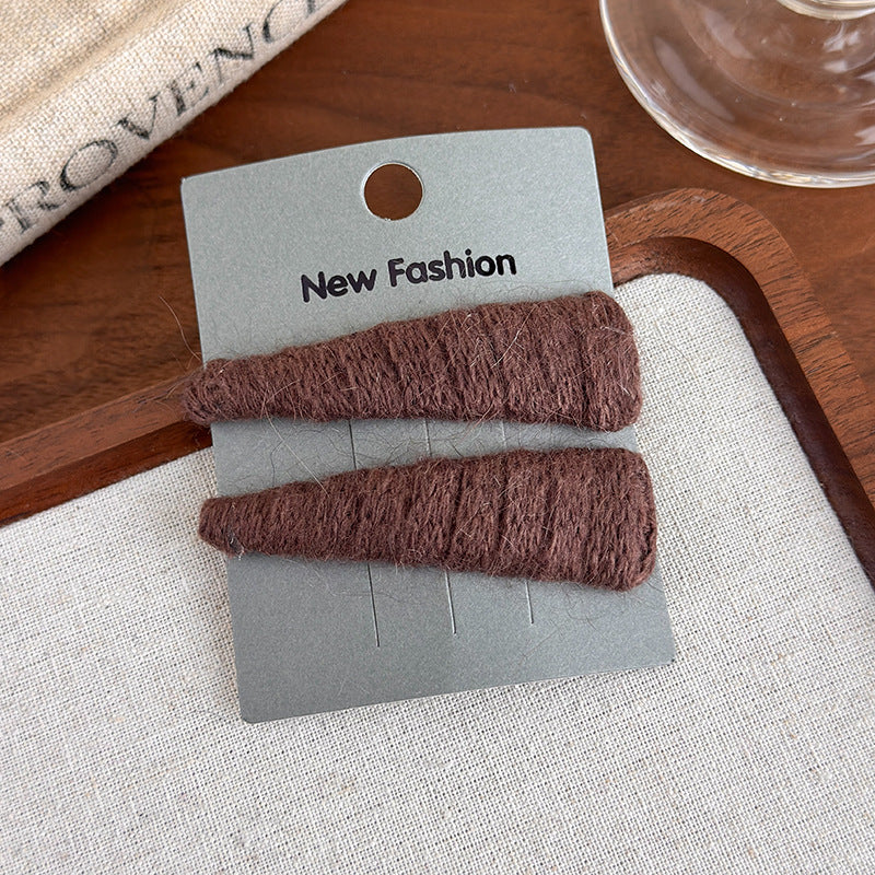 E관 - 가을겨울 컬러 털실 삼각형 헤어핀 [27652] 25.11-4