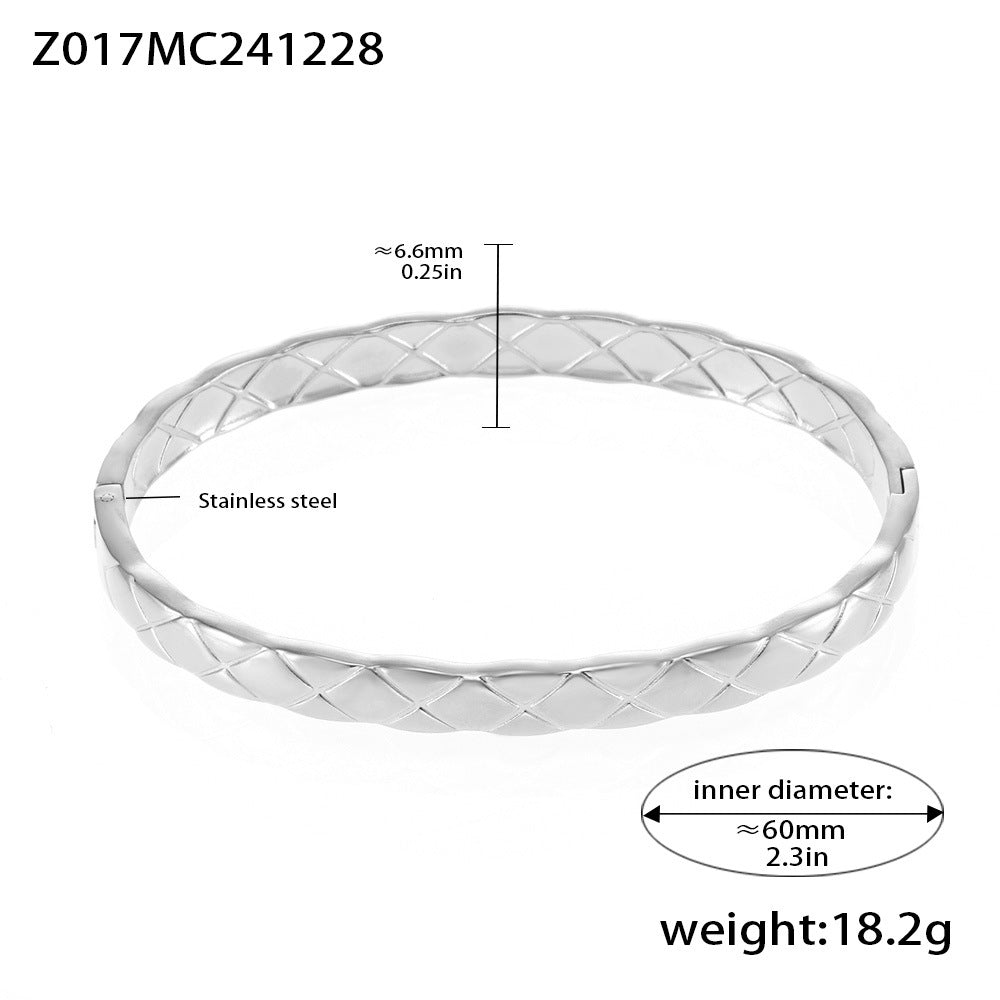 D관 - 퀼팅 패턴 버클 18K 도금 팔찌 [Z017] 25.01-1