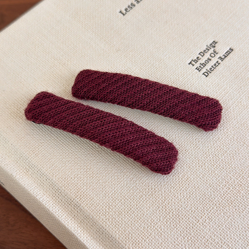 E관 - 니트 울 사각형 헤어핀 [27490] 25.09-4