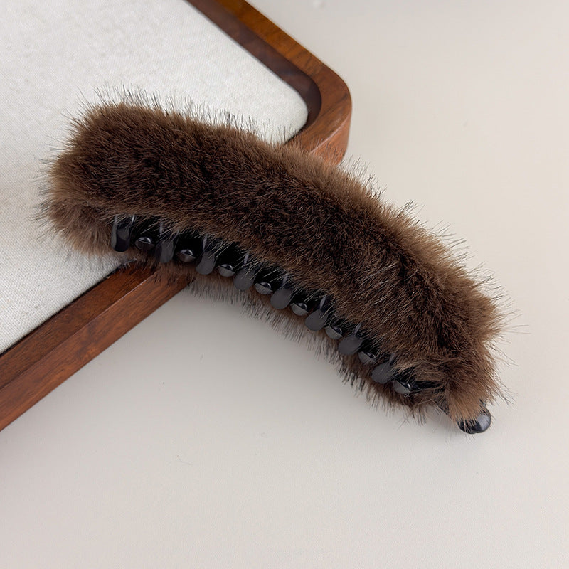 E관 - 퍼 소재 대형 집게핀 [27697] 25.11-3