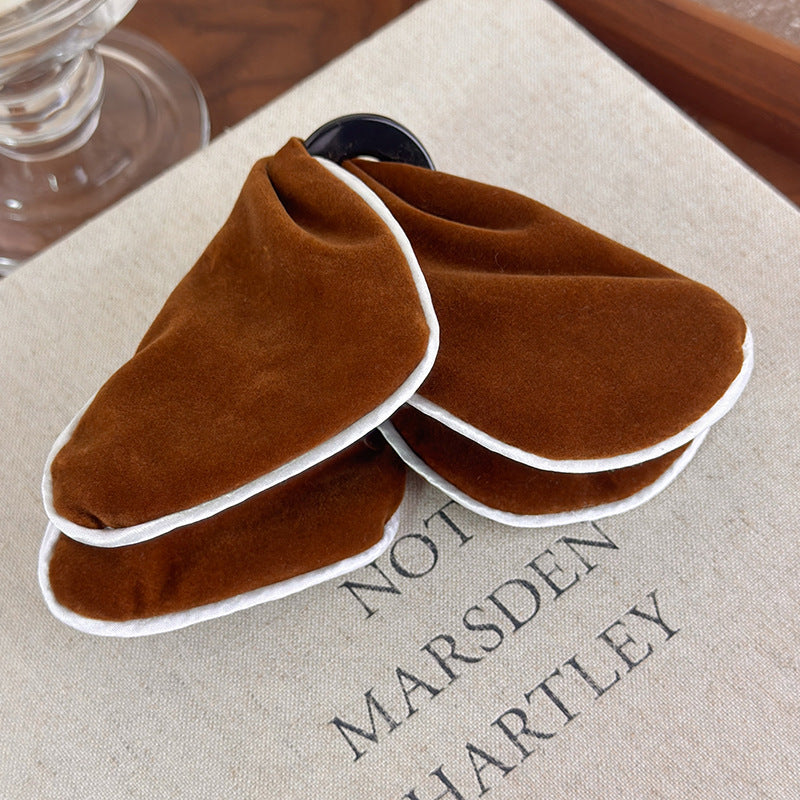 E관 - 벨벳 나비 모양 삼각형 집게핀 [27586] 25.10-4