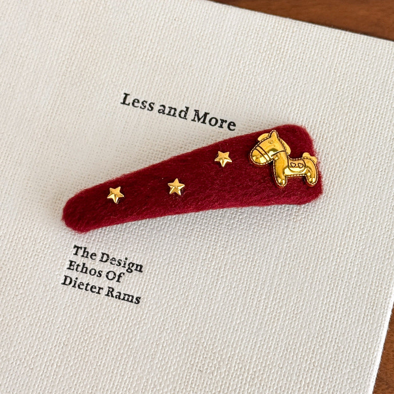 E관 - 레드 말 별 코인 삼각형 헤어핀 [27821] 25.12-3