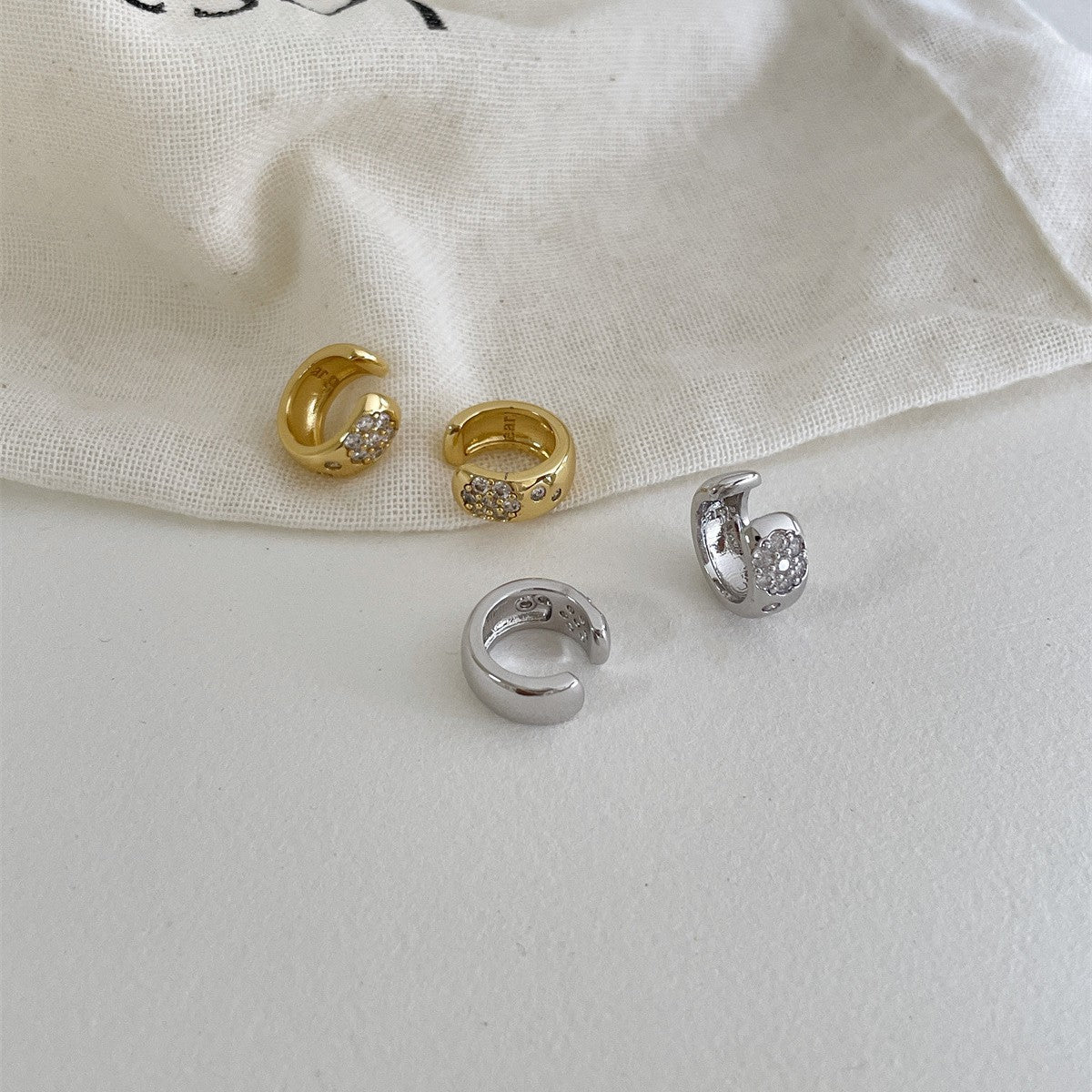 A관 - 큐빅 볼드 이어커프 귀걸이 [EJ-41] 25.10-3