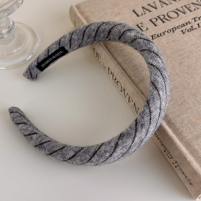 E관 - 니트 스트라이프 와이드 스펀지 머리띠 [27524] 25.09-4