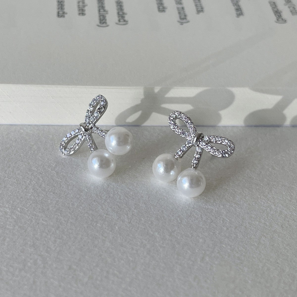 A관 - 큐빅 리본 진주 925 은침 귀걸이 [EH-4279] 25.12-2