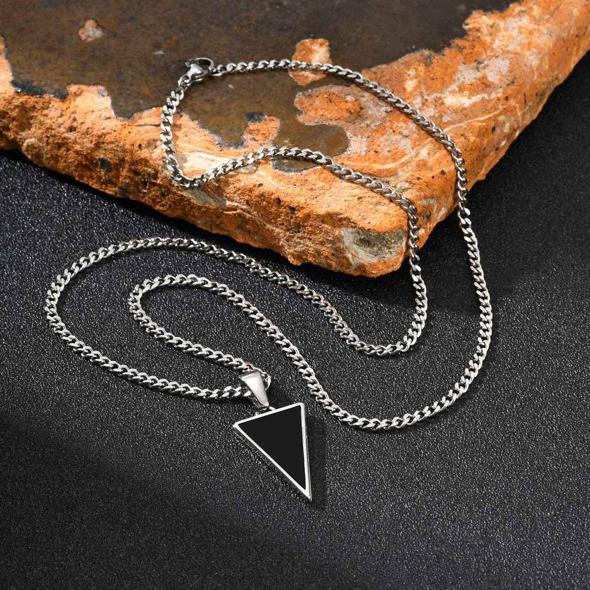 G관 - 스테인리스 삼각형 오닉스 펜던트 목걸이 [PN-2201] 25.11-2