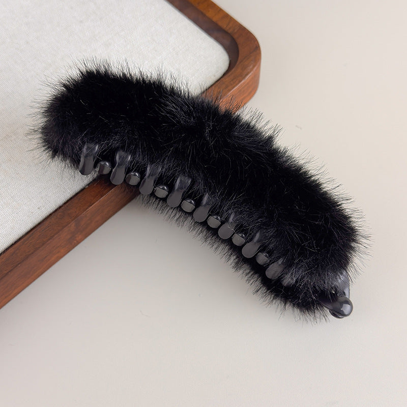 E관 - 퍼 소재 대형 집게핀 [27697] 25.11-3