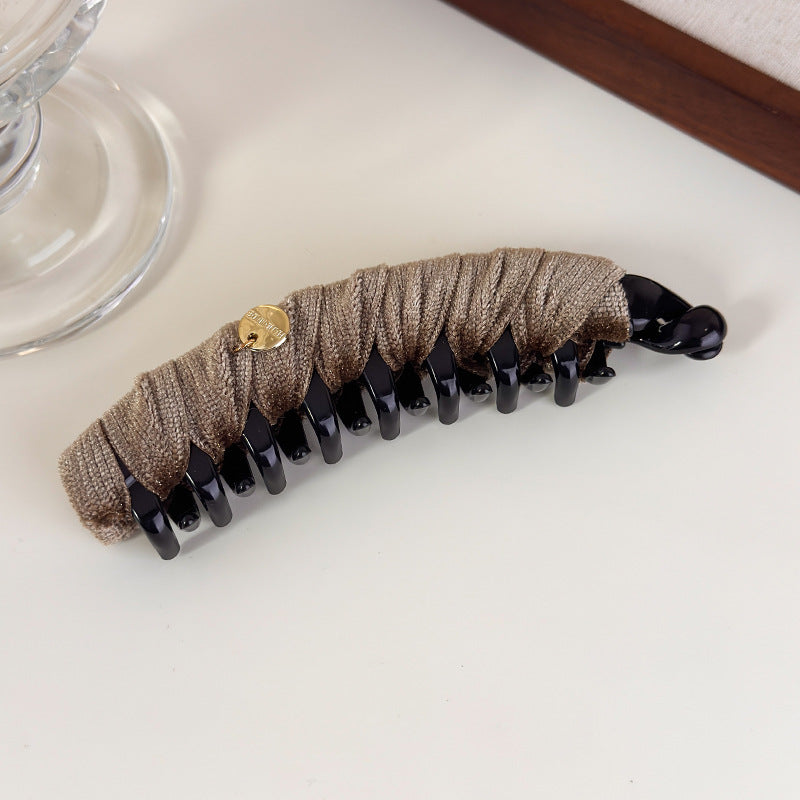 E관 - 가을겨울 벨벳 패브릭 삼각형 집게핀 [27720] 25.11-4