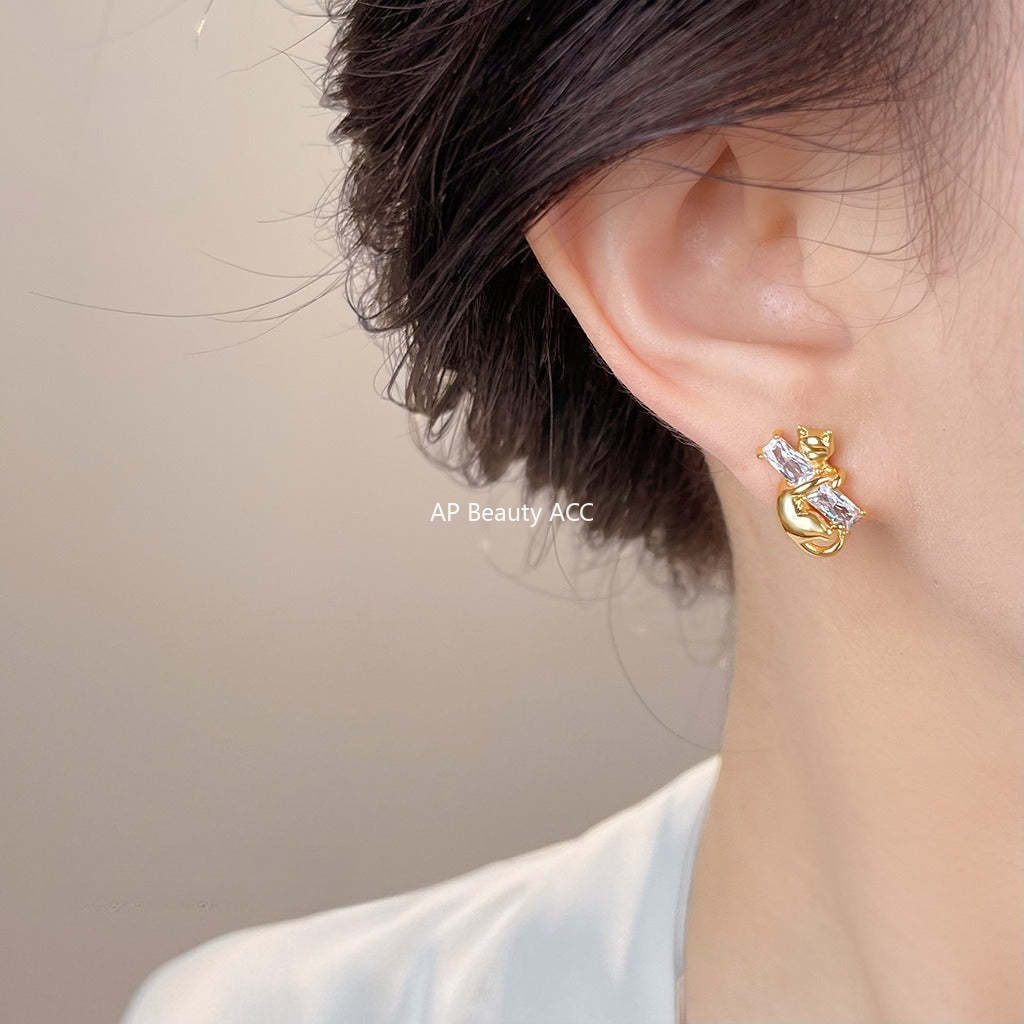 C관 - 925 은침 스퀘어 큐빅 고양이 디자인 귀걸이 [6991] 25.10-5