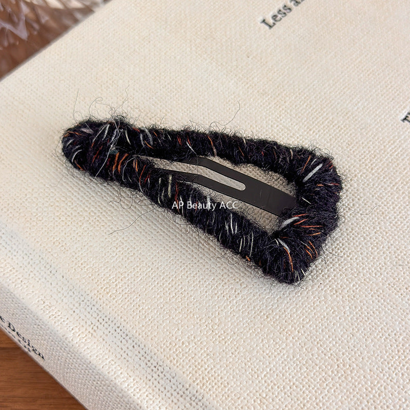 E관 - 니트실 스틸 삼각형 헤어핀 [27528] 25.10-1