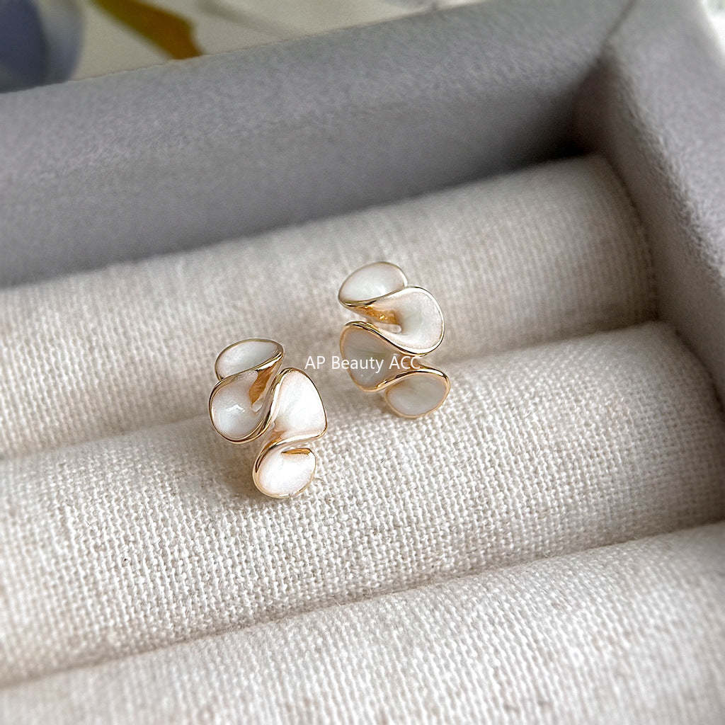 C관 - 14K 도금 오일코팅 입체 기하학 디자인 은침 귀걸이 [5934-5935] 25.04-4