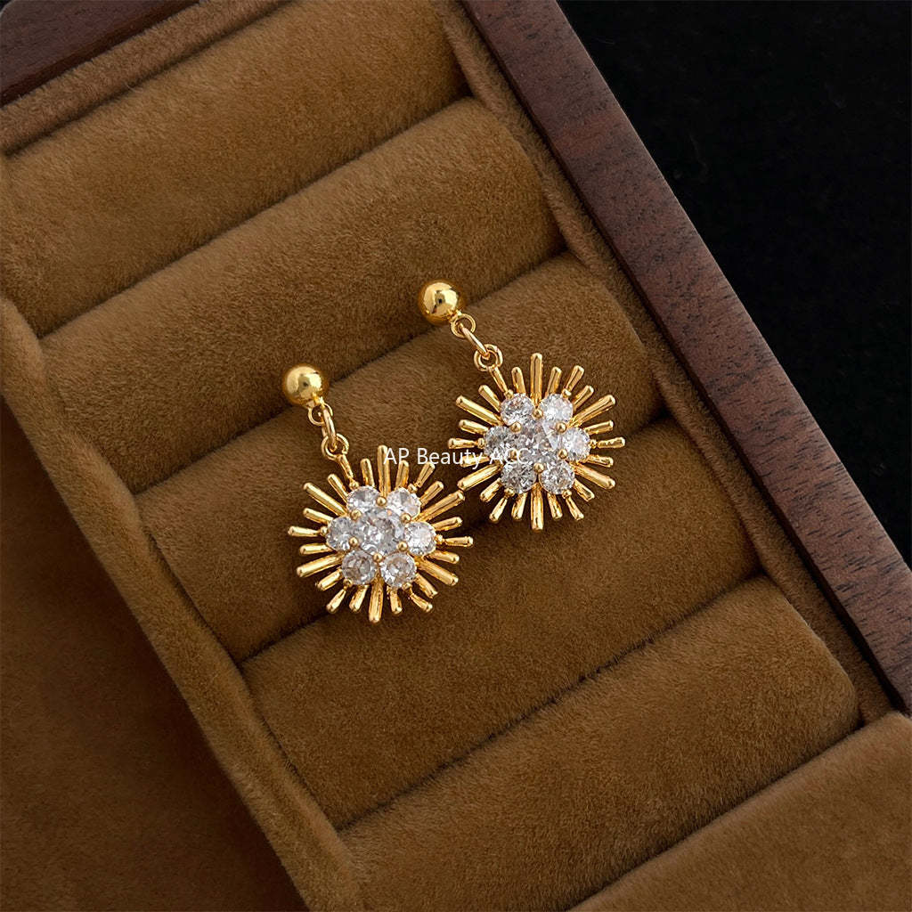 C관 - 14K 도금 해바라기 큐빅 은침 귀걸이 [5476] 25.02-3