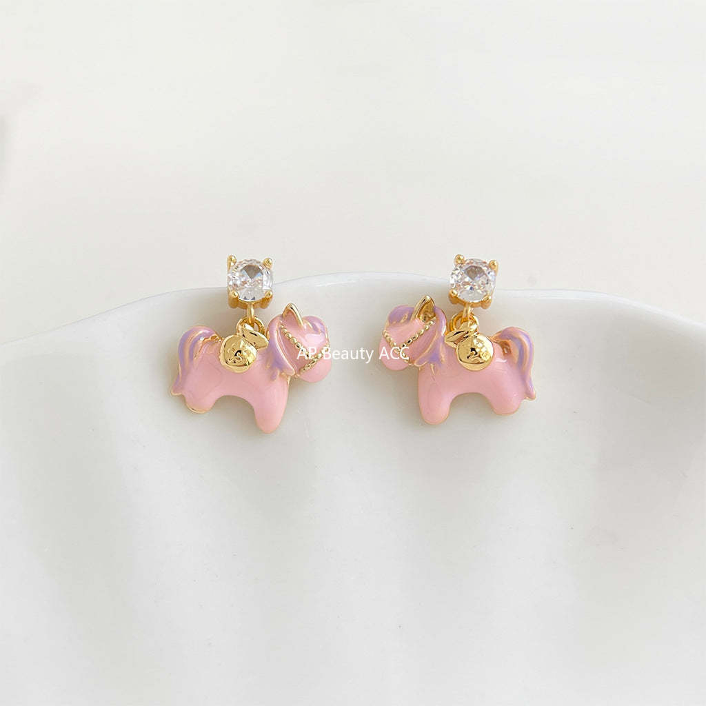 C관 - 925 은침 핑크 말 큐빅 핸드페인팅 귀걸이 [7244] 25.12-3