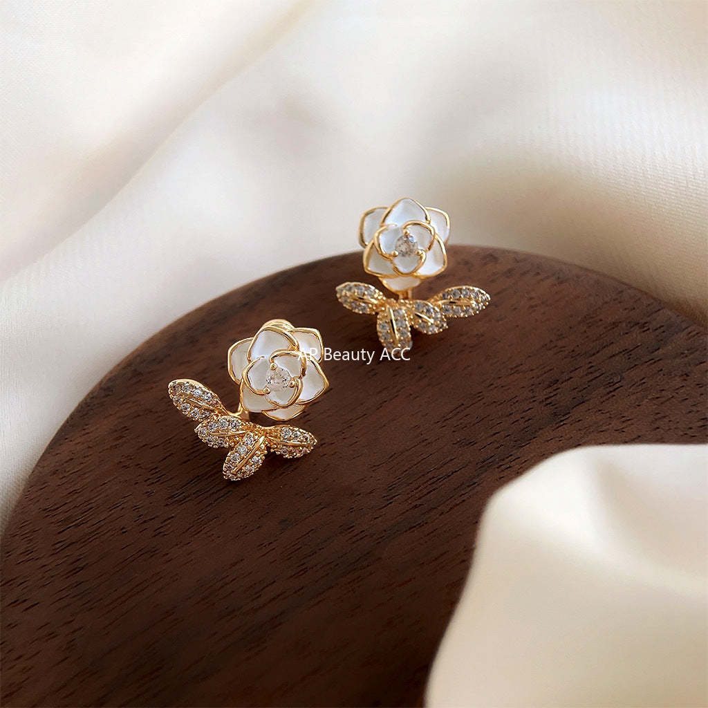 C관 - 산다화 모티프 14K 도금 감각적 귀걸이 [4291] 24.06-2