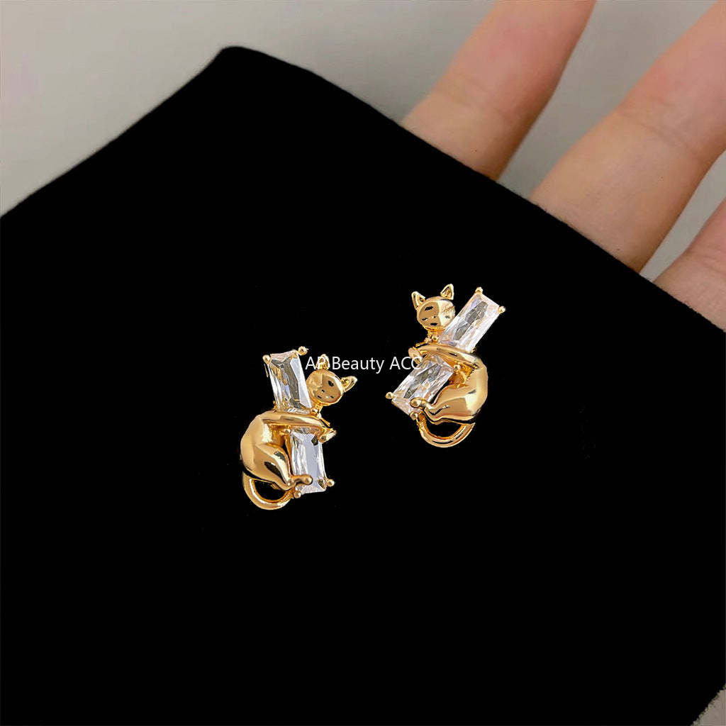 C관 - 925 은침 스퀘어 큐빅 고양이 디자인 귀걸이 [6991] 25.10-5